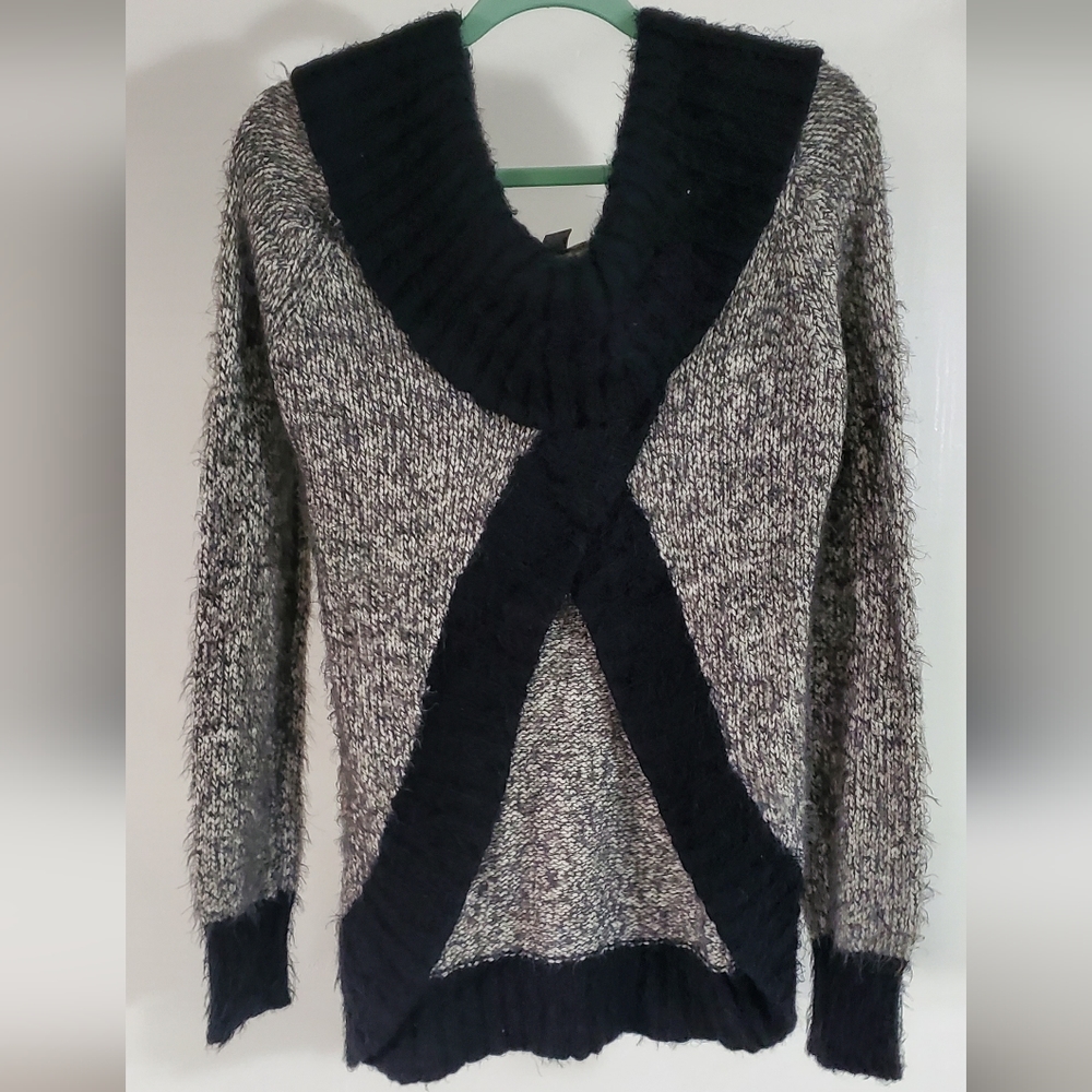 BKE Boutique Open Back Sweater - Picture 3 of 4